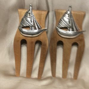 Deck Party Salad Hands.